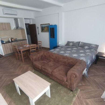 Mini Loft Apartment เบเซร์ริล เด ลา เซียรา ภายนอก รูปภาพ