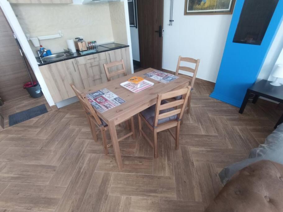 Mini Loft Apartment เบเซร์ริล เด ลา เซียรา ภายนอก รูปภาพ